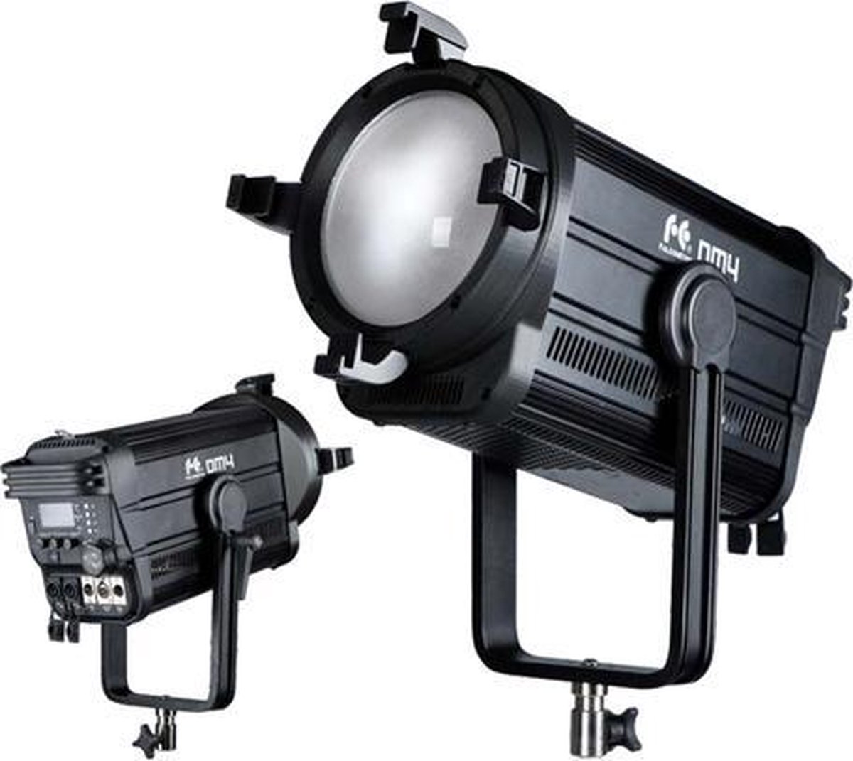 Falcon Eyes DM4 400W dimmbarer RGB-LED-Fresnel-Spot
