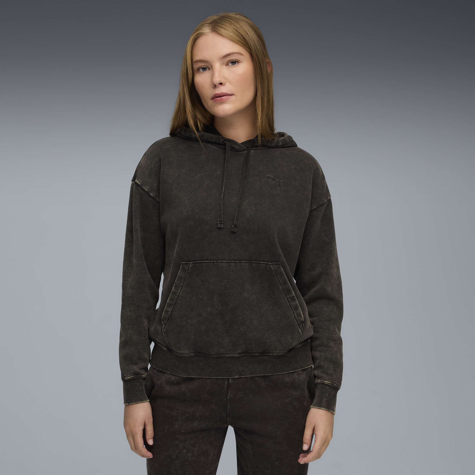 PUMA Essentials Elevated Relaxed Wash Hoodie Damen, Kleidung, Schwarz, XL