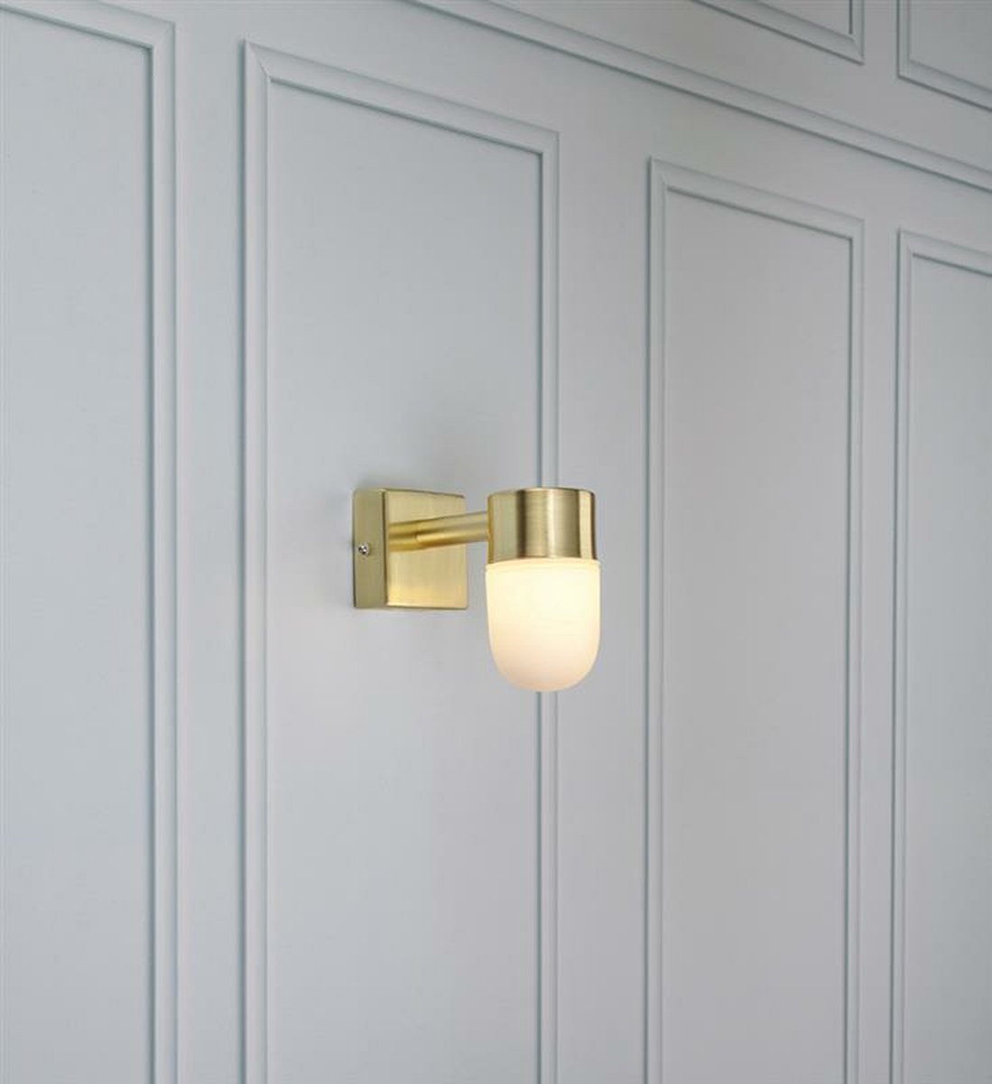 Menton Wandleuchte IP44 Brass/Opal Markslöjd - Badezimmer - Modern - Metall - Einflammig
