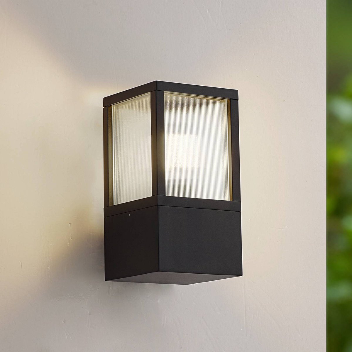 Klemens Draußen Wandleuchte Rifled Schwarz Lucande - Balkon - Modern - Aluminium - Eckig