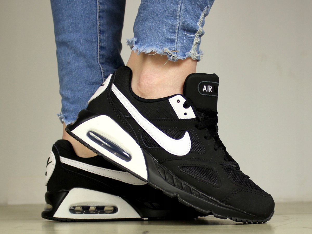 Nike Air Max IVO Schwarz Weiß GS 579995-011 38.5