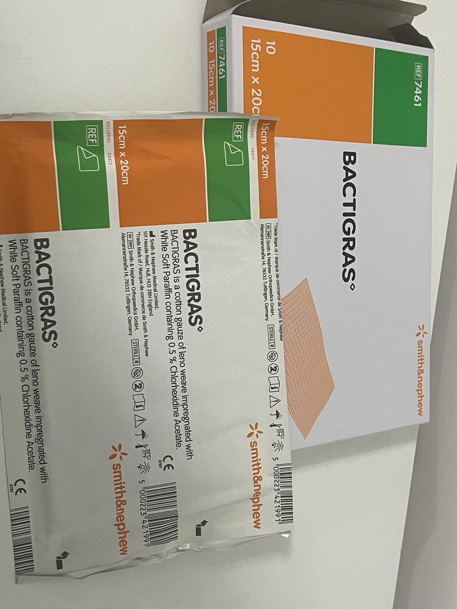 BACTIGRAS antiseptische Paraffingaze 15x20 cm 10 St Wundgaze