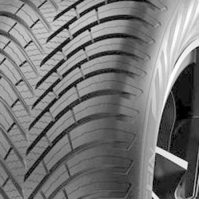 215/65 R16 98H Quatrac