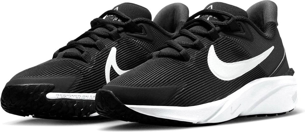 Nike Star Runner 4 GS Schwarz Weiß Kinder Sneaker Anthrazit DX7615-001 38.5