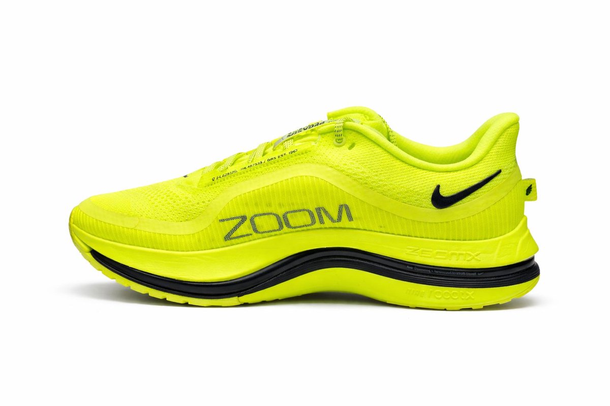 Nike Pegasus Premium Volt Herren Sneaker Grün Schwarz HQ2592-700 47