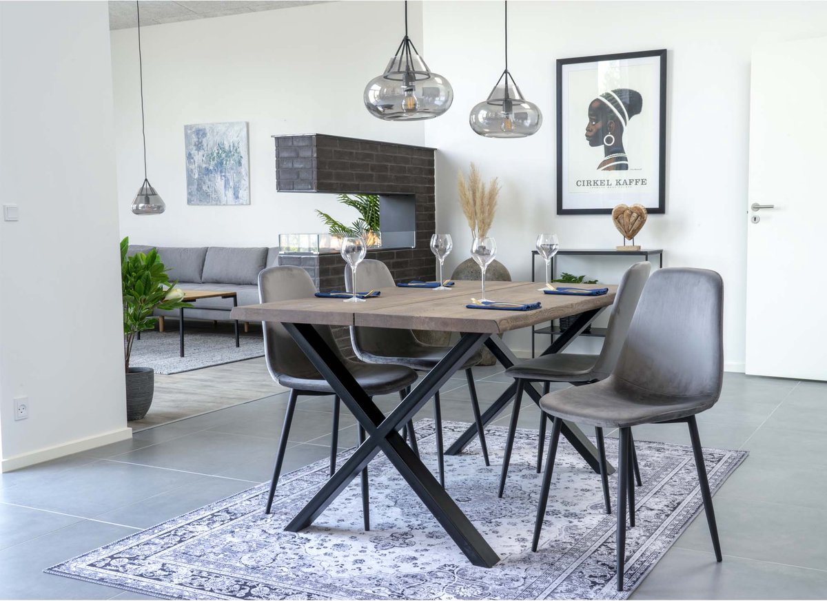 Esstisch, geräucherte geölte Eiche mit Wellenkante House Nordic Toulon