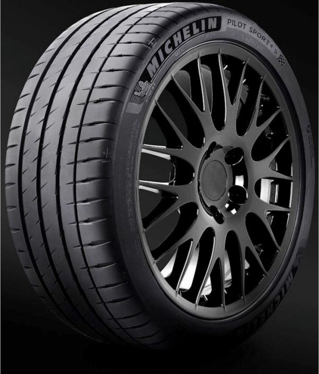 Pilot Sport 4S