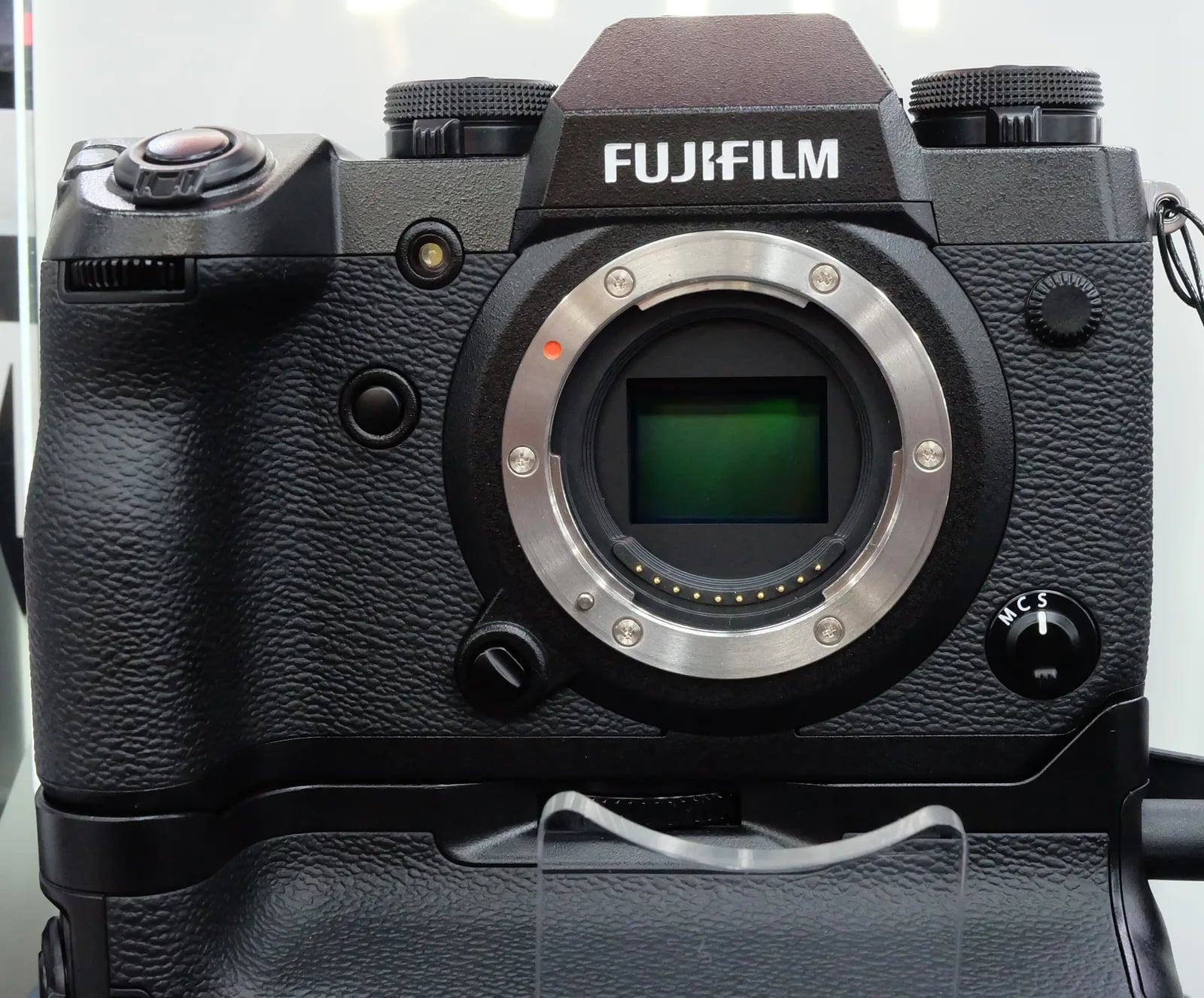 X-H1 camera body