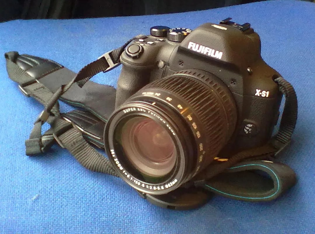X-S1 camera body