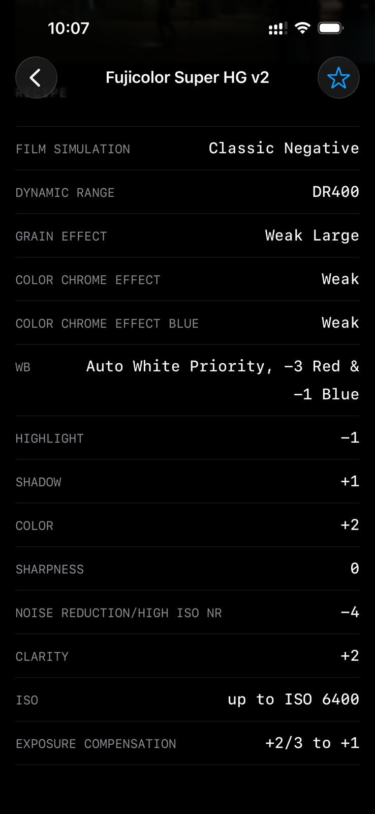 Fujifilm film simulation settings screen displaying various photography parameters.