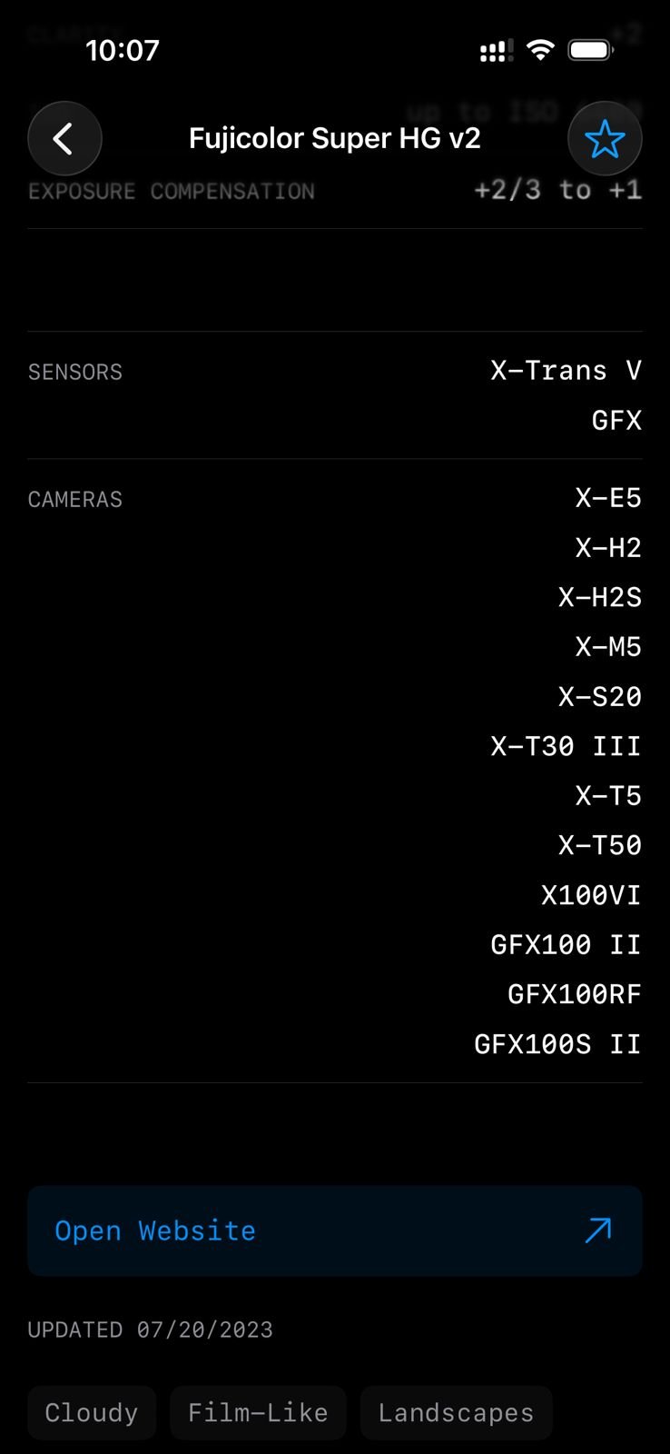 Screenshot of a mobile app displaying Fujifilm film simulation settings and camera models.