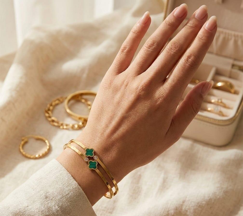 Green clover double layered gold bracelet