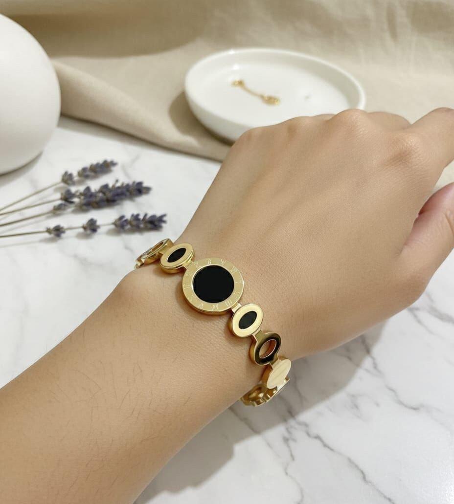 The Empress Roman Cuff