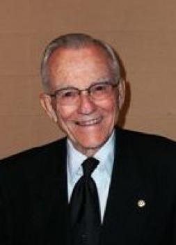 Earl Singleton