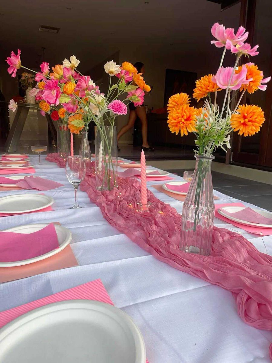 A Pink-and-Orange Floral Tablescape for a Joyful Celebration visual reference