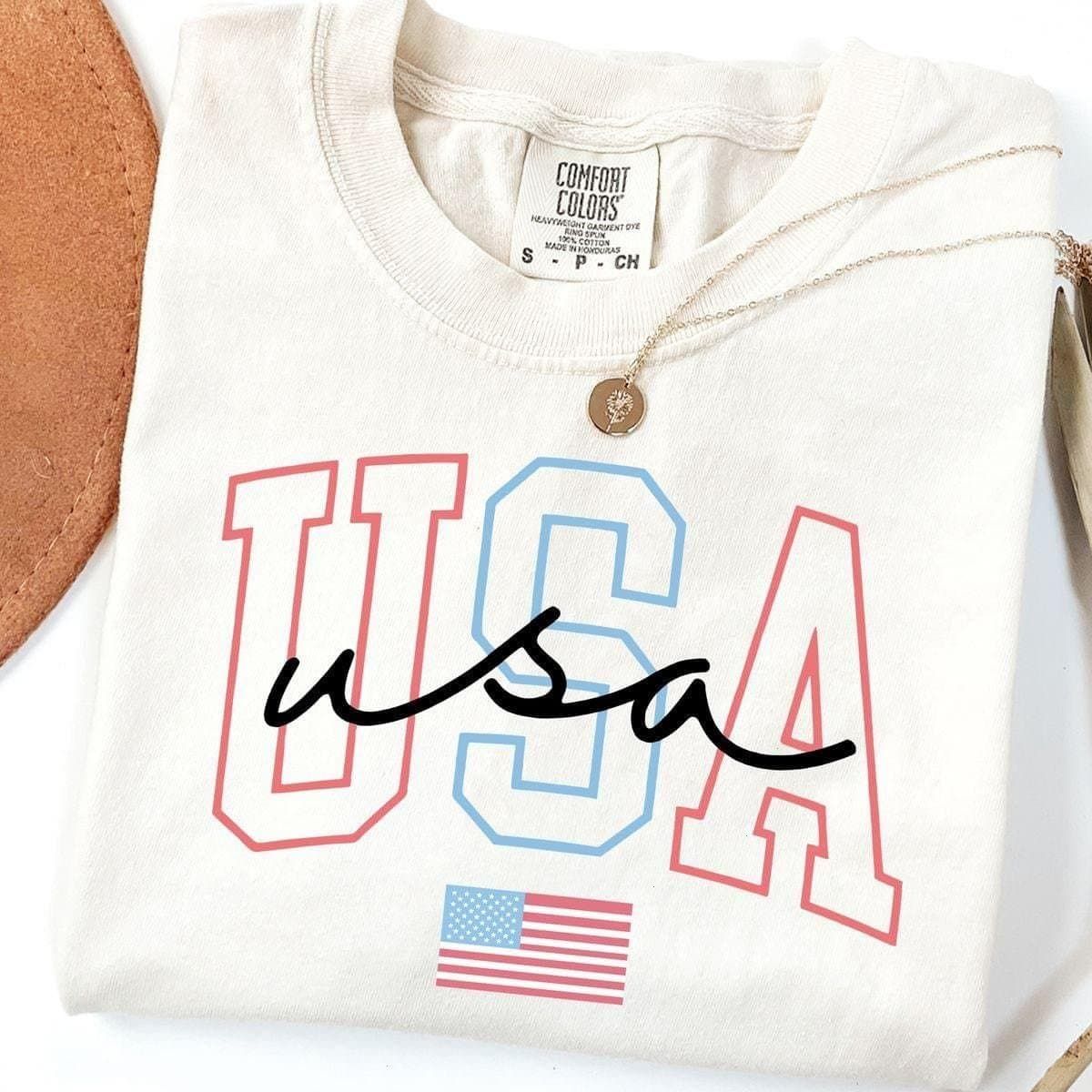 USA T-Shirt, Patriotic American Graphic Tee, Trendy Oversized Casual Outfit, Stylish 4th of July Women’s Gift Top, Everyday Appreciation Shirt Perfect for Unisex Summer Fashion, Whimsical Independence Day Lifestyle