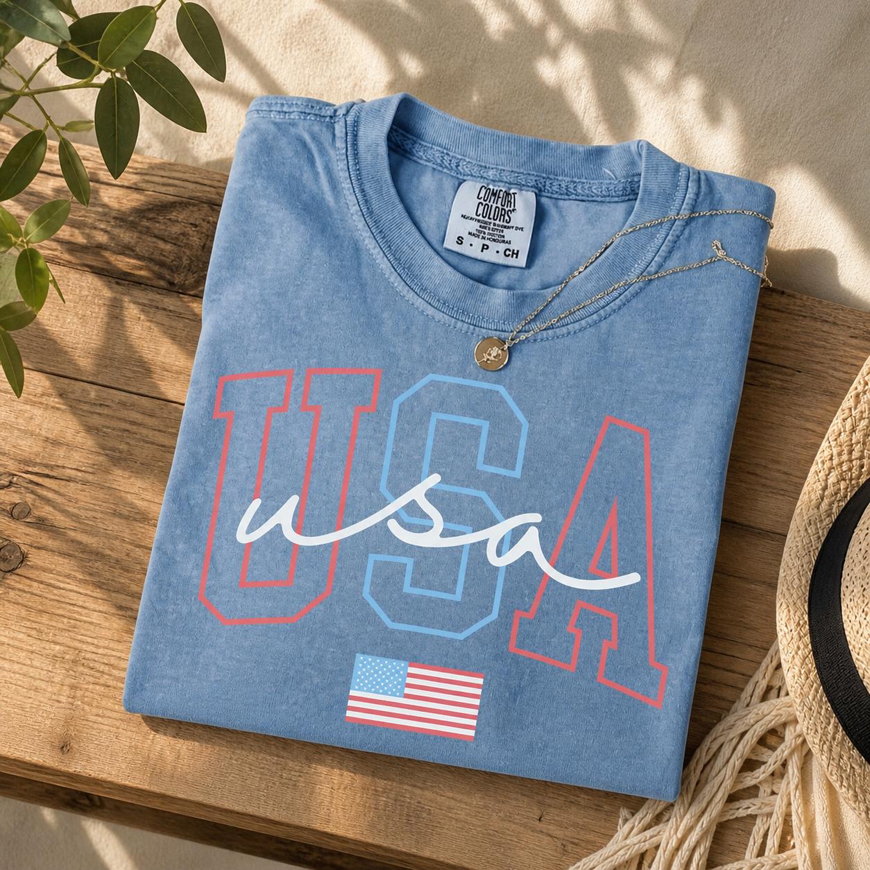 USA T-Shirt – Patriotic 4th of July Shirt for Women, Vintage American Tee, Red White Blue Outfit, Independence Day Graphic T-Shirt