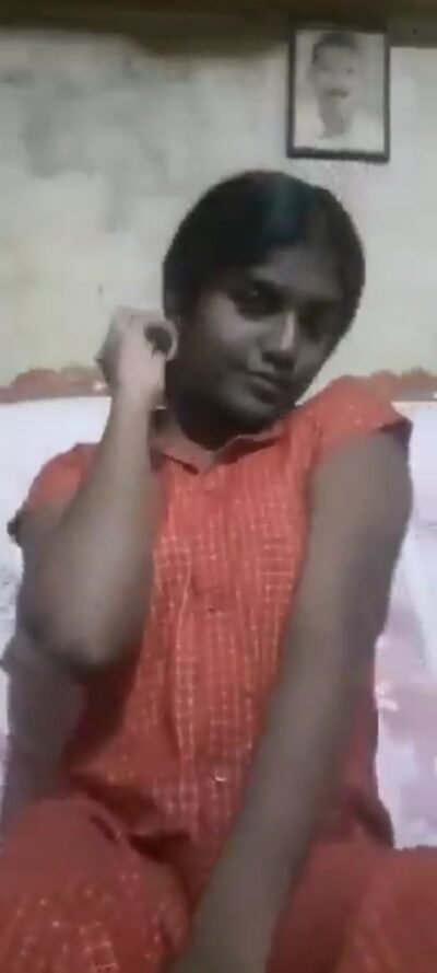 Desi girl showing full naked