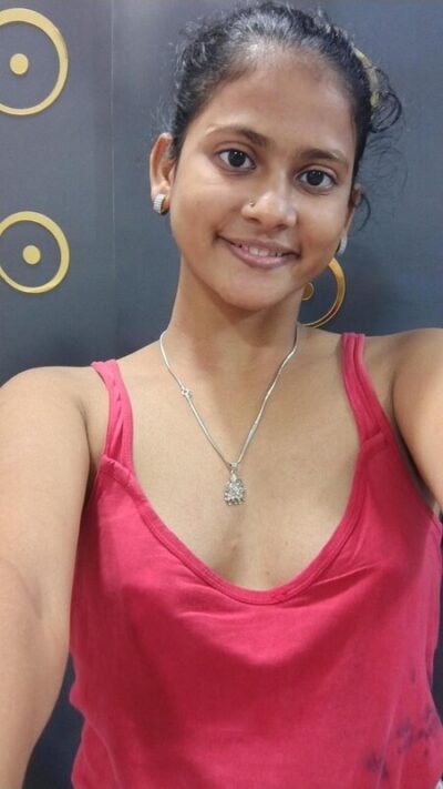 Cute girl nude show in bathroom