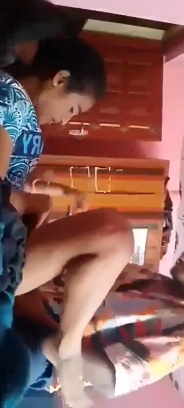 Horny HomeAlone Cousin Sister Fucked Hard 