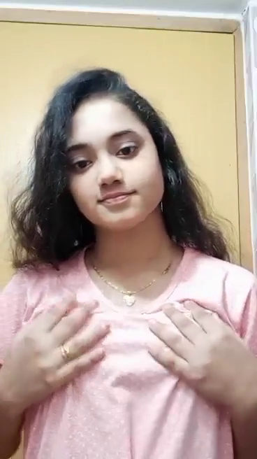 Beautiful girl exposed her nude masturbation