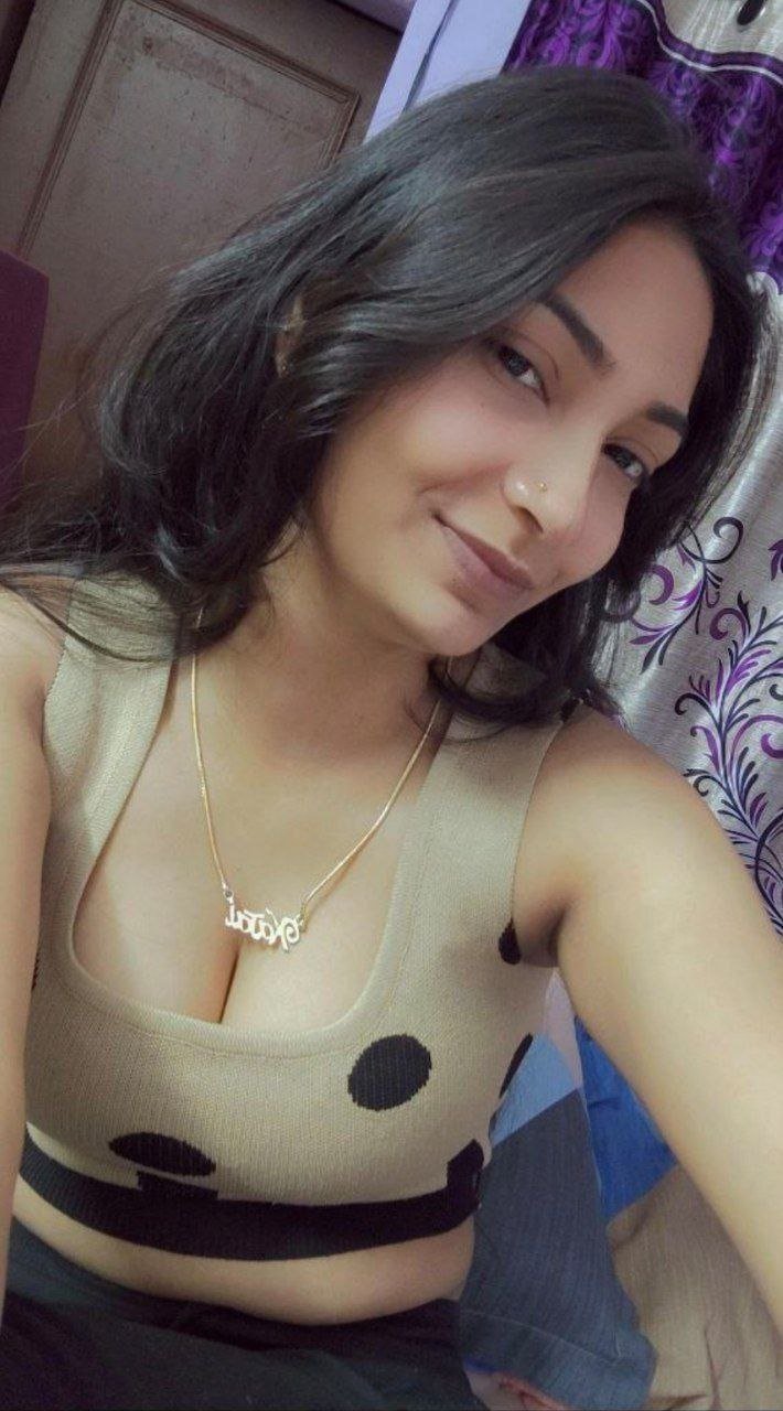 Horny indian girl multitab videos