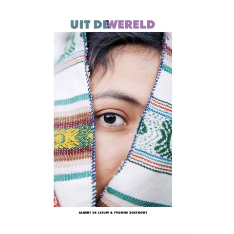 Uit de Wereld (Paperback)