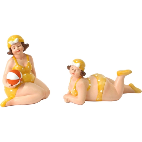 Woonkamer decoratie beeldjes set van 2 dikke dames - geel badpak - 11 cm -