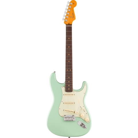 Fender American Ultra Luxe Vintage '60s Stratocaster, Ice Blue Metallic RW