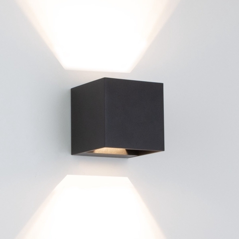 Reach Up&Down Muurlamp Zwart kubus met LED