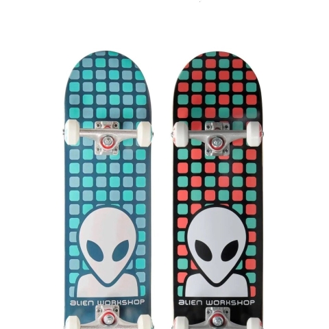 Complete skateboard Alien Workshop Matrix