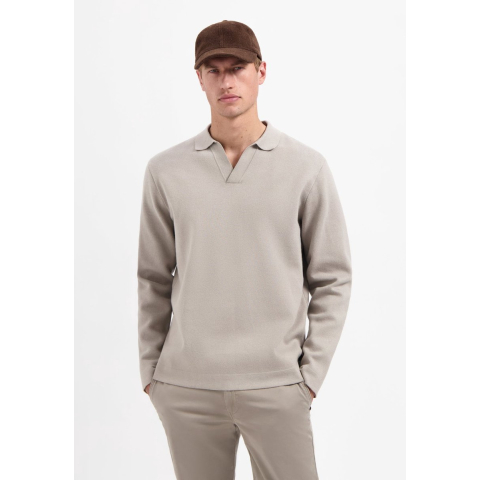 No Excess Pullover open polo collar relief clay
