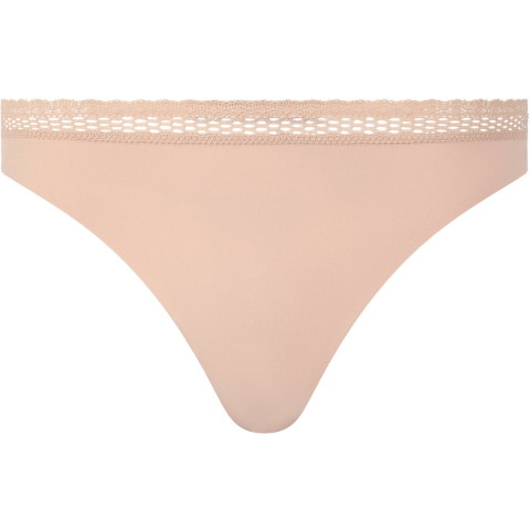 Chantelle String