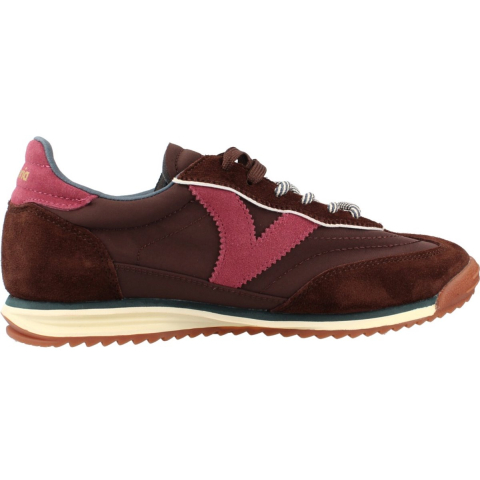 Trainers Victoria Saturno