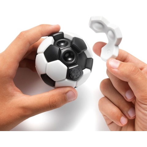 SmartGames - Plug & Play Ball - voetbal puzzel - fidget toy en breinbreker