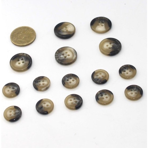 15 Stuks Herenkostuumknopen, Materiaal Polyester, 10 * 15 mm + 5 * 20 mm, Kleur Beige 008