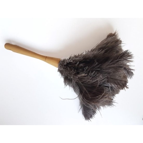 Plumeau Struisvogelveren - Lengte 38cm - Handvat in Hout