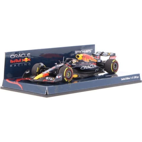 Oracle Red Bull Racing RB18 #1 Winner Azerbaijan GP 2022 - 1:43 - Minichamps