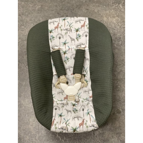 stokke newborn hoes donker groen jungle olifant giraffe