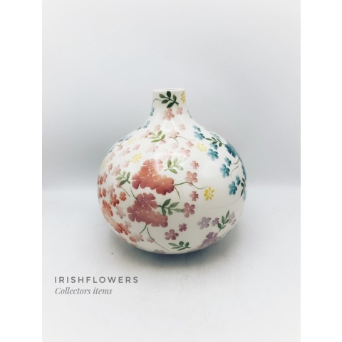 Vaas - Porselein - Decoratie - Woondecoratie - Moederdag - Moederdagcadeautje - Villa Pottery - Jardin 3_2