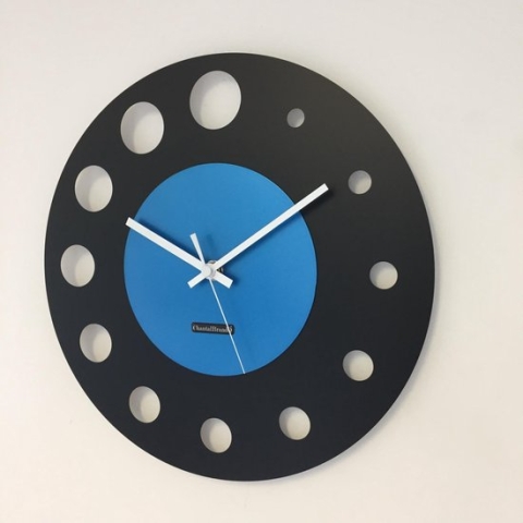 WANDKLOK ATOMIUM BLACK & BLUE -- MODERN DUTCH DESIGN