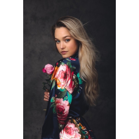 Dames Kimono satijn , blauw met bloemen, lang model, one size, Luxe cadeau vrouw