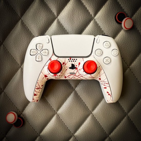 Afslag11 . Custom controller behuizing faceplate - geschikt voor de Playstation 5 controller - 'Maximum Effort'