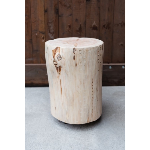 Boomstam tafel 50 cm hoog met zwenkwieltjes