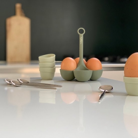 Eggs by Sillies® - Ei set - Cadeau - Eierhouder - 4 Eierdopjes - 4 Eierlepeltjes