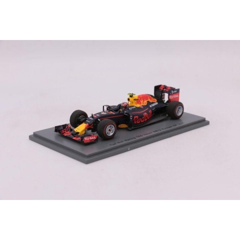 Red Bull Racing TAG Heuer RB12 #26 Bahrain GP 2016 - 1:43 - Spark