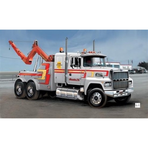 1:24 Italeri 3825 US Wrecker truck Plastic Modelbouwpakket