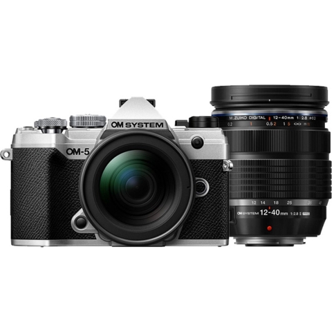 Olympus OM SYSTEM OM-5 Silver + 12-40mm Pro II Silver