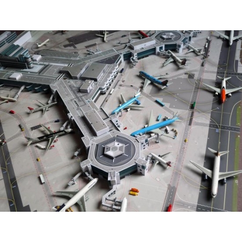 1:500 FRA (Frankfurt) - Diorama vliegveld 'Aktie set'