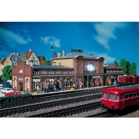 Faller - Station Mittelstadt - modelbouwsets, hobbybouwspeelgoed voor kinderen, modelverf en accessoires
